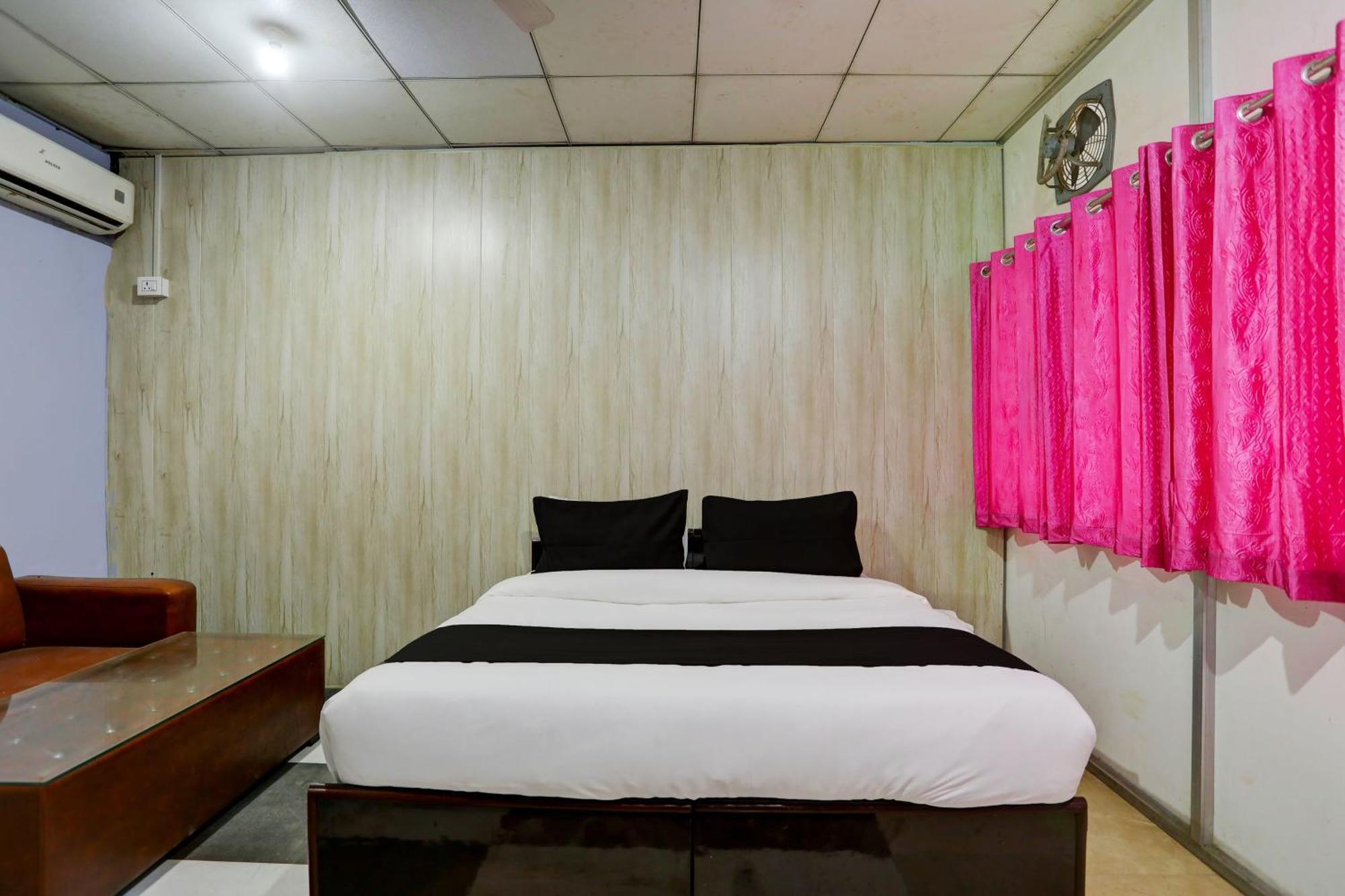 Collection O Harsh Hotel & Restaurant Bhiwadi ภายนอก รูปภาพ