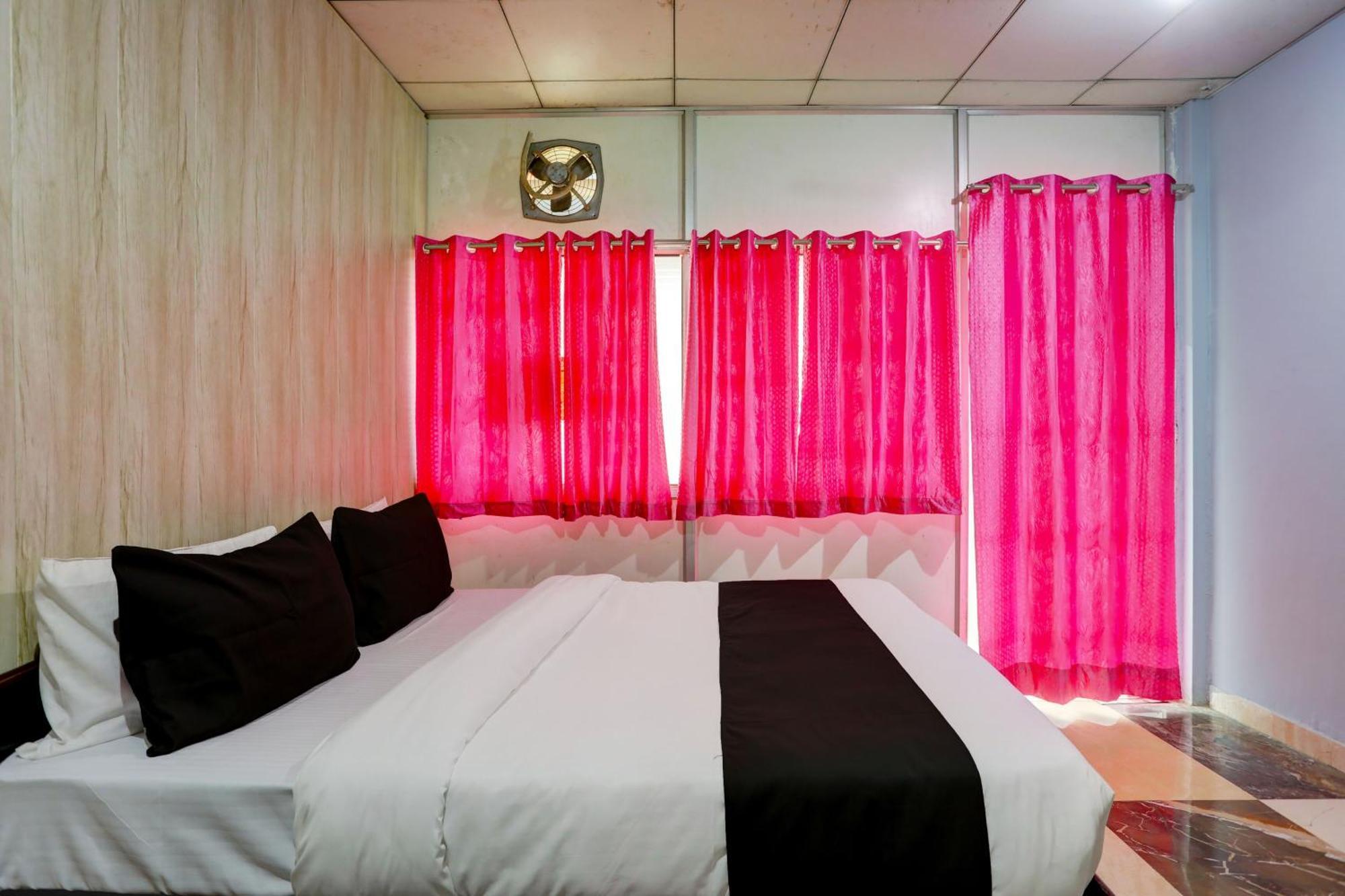 Collection O Harsh Hotel & Restaurant Bhiwadi ภายนอก รูปภาพ