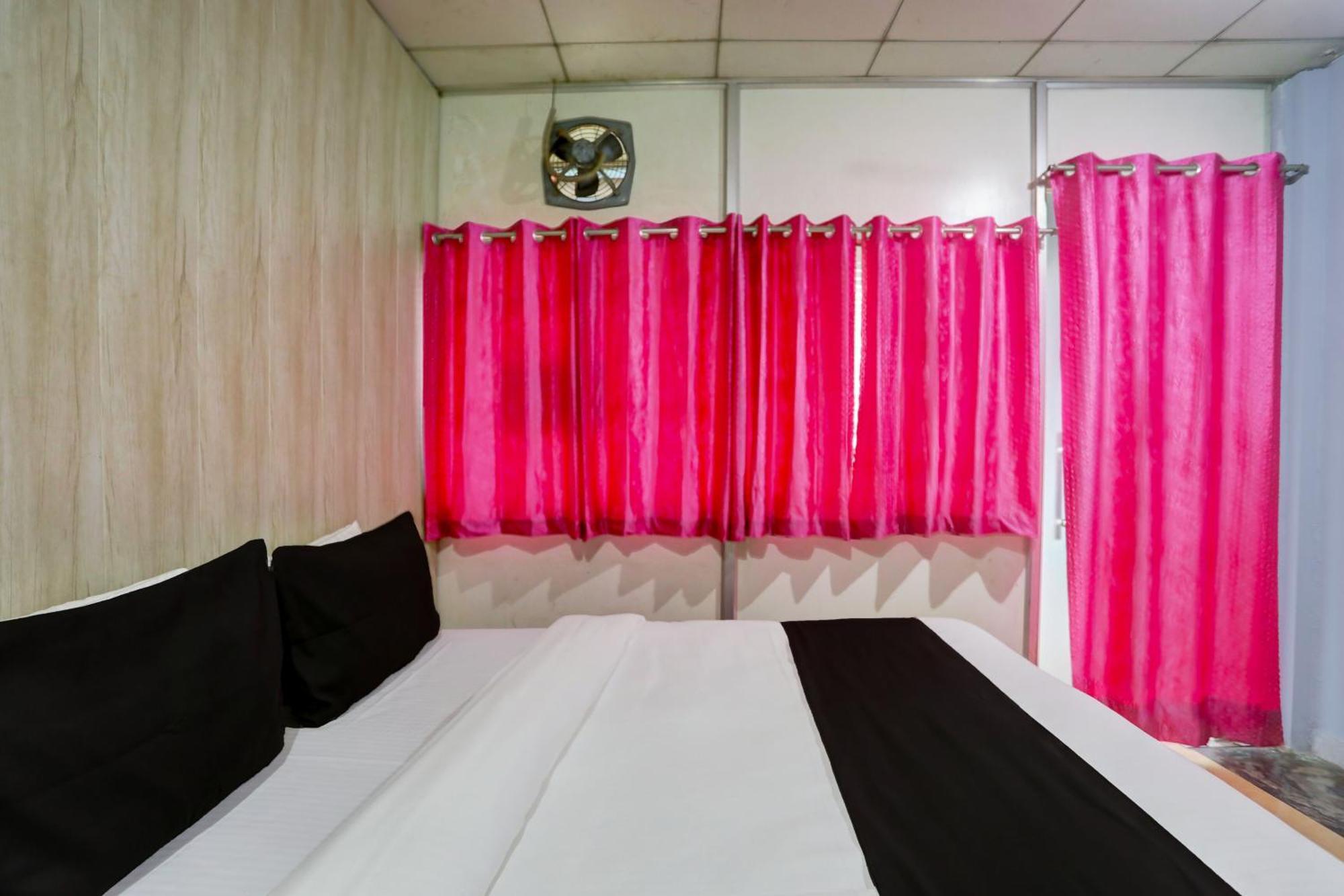 Collection O Harsh Hotel & Restaurant Bhiwadi ภายนอก รูปภาพ